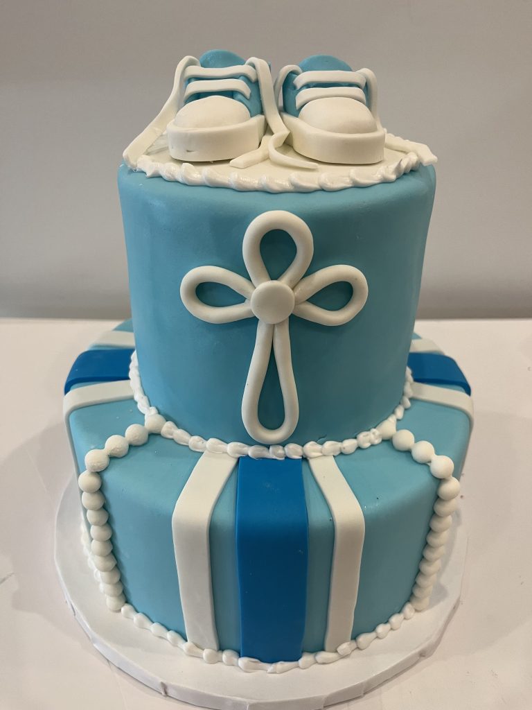 Custom Cake by Fab House