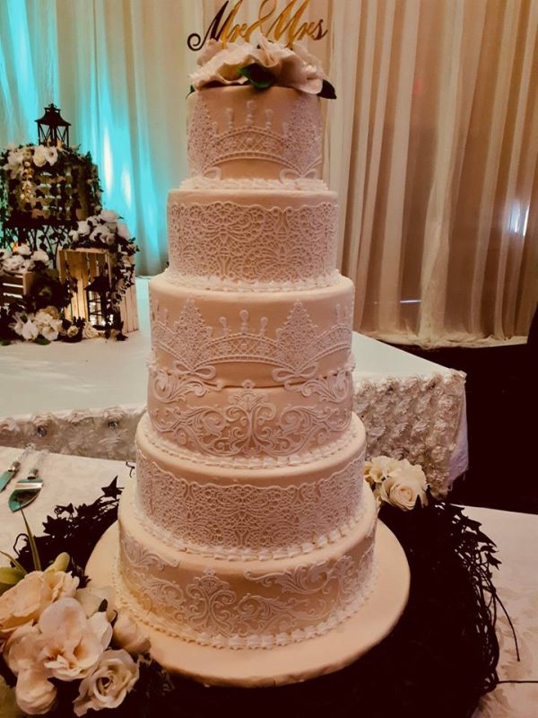 Wedding Cake 2 - Image 3
